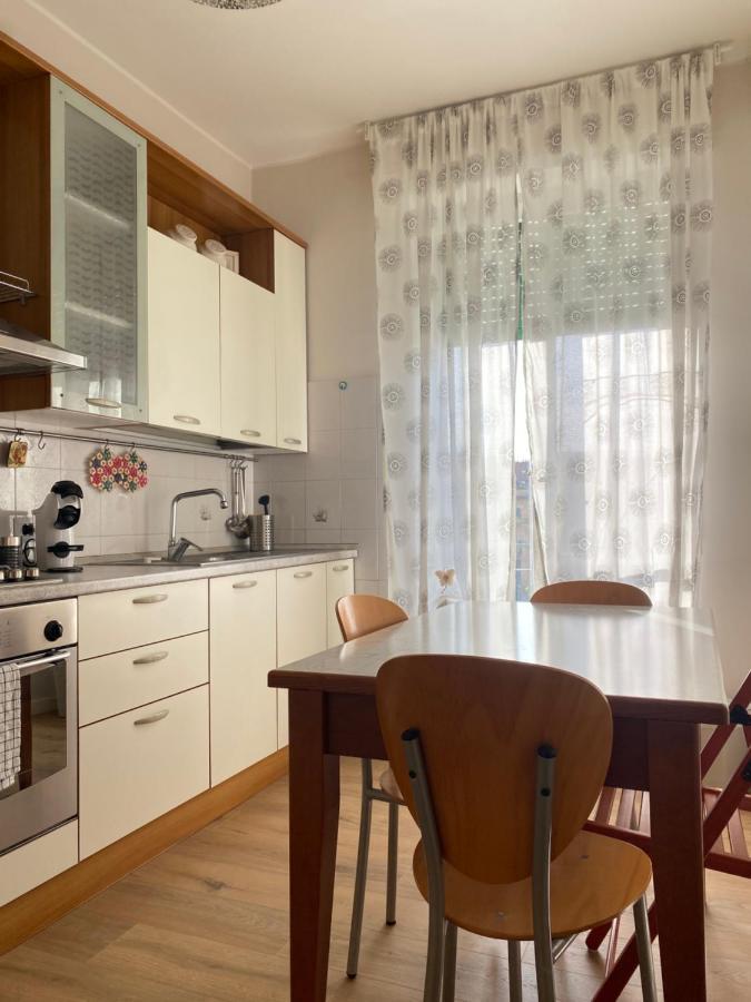 Casa Nela Lägenhet Milano Exteriör bild